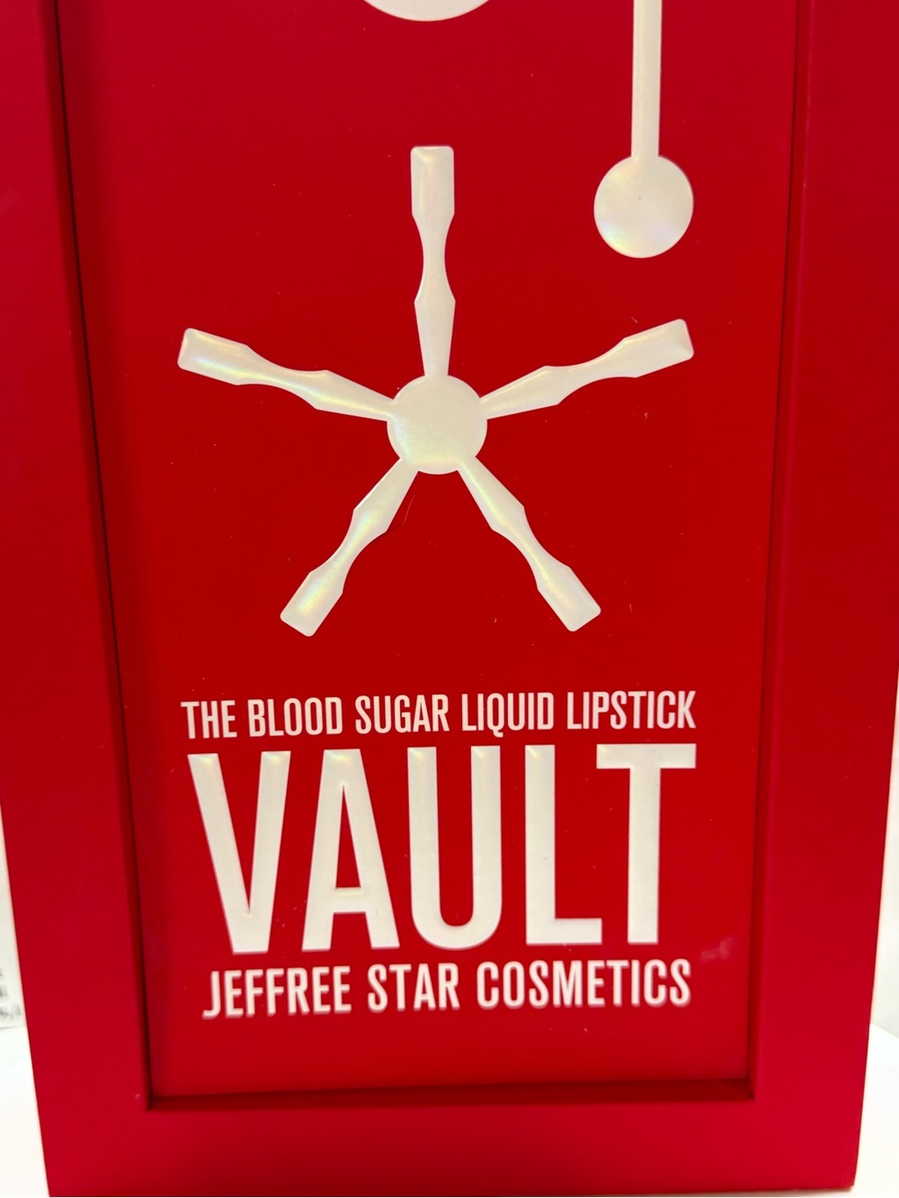 New Jeffree Star Red Vault - Picture 2 of 8